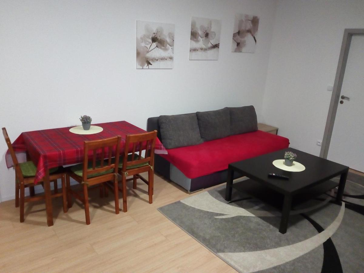 Apartman Stefanikova Zlín Buitenkant foto