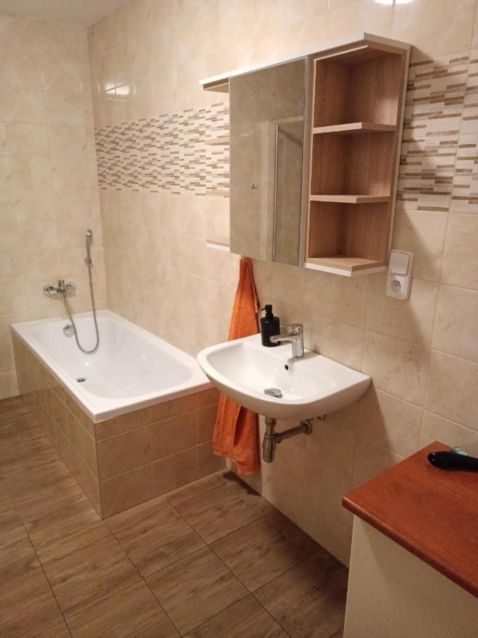 Apartman Stefanikova Zlín Buitenkant foto